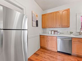 667 10Th St, Oakland CA 94607