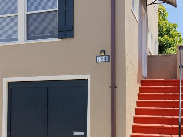 6312 Herzog Street, Oakland CA 94608