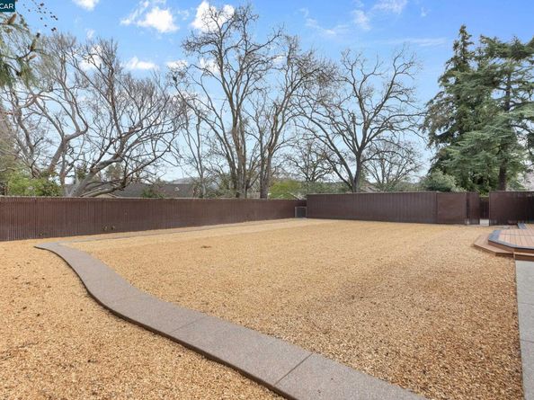 484 Diablo Rd, Danville CA 94526