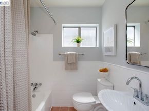 1410 Sherman St, Alameda CA 94501