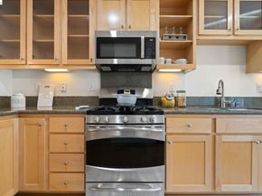 1780 12TH St, Oakland CA 94607