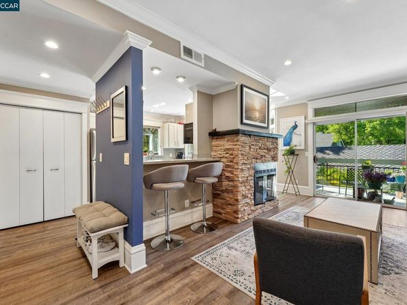 8035 Mountain View Dr C, Pleasanton CA 94588