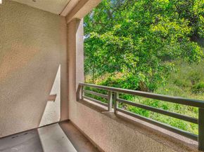 220 Caldecott 207, Oakland CA 94618