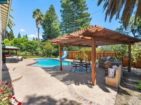 651 Derbyshire Pl, Danville CA 94526