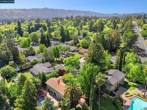 651 Derbyshire Pl, Danville CA 94526