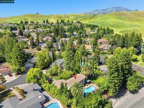 651 Derbyshire Pl, Danville CA 94526
