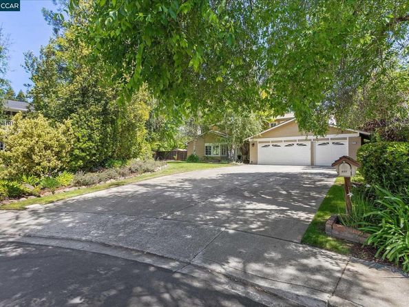 651 Derbyshire Pl, Danville CA 94526