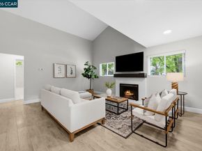 599 Mt Dell Dr, Clayton CA 94517