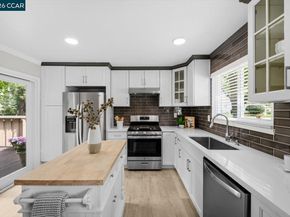 599 Mt Dell Dr, Clayton CA 94517