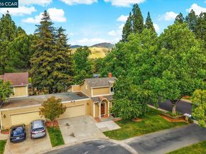 599 Mt Dell Dr, Clayton CA 94517