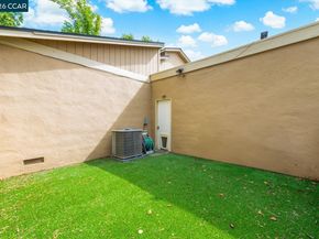 599 Mt Dell Dr, Clayton CA 94517