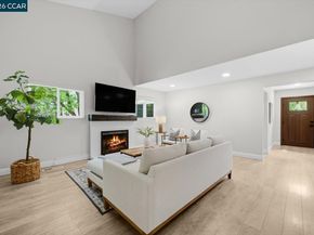599 Mt Dell Dr, Clayton CA 94517