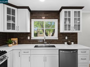 599 Mt Dell Dr, Clayton CA 94517