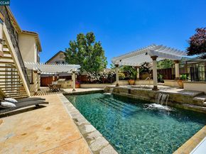 950 Maplegate Ct, Concord CA 94521