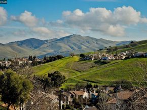 950 Maplegate Ct, Concord CA 94521
