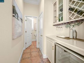 950 Maplegate Ct, Concord CA 94521