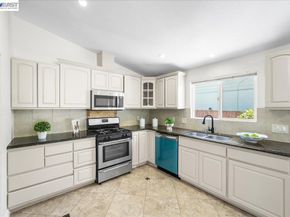 2170 Ralmar Ave, East Palo Alto CA 94303