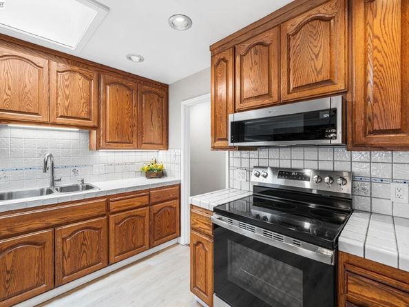 347 Anza Way, San Leandro CA 94578
