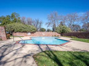 1260 Pine Creek Way I, Concord CA 94520