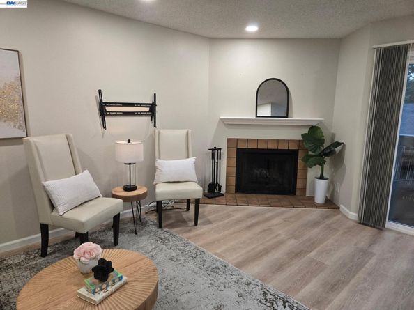 4176 San Pablo Dam Rd B, El Sobrante CA 94803