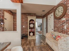 6382 Buena Vista Dr B, Newark CA 94560