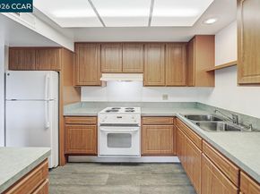 1216 Running Springs Rd 6, Walnut Creek CA 94595