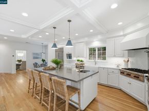 3 Honey Hill Ct, Orinda CA 94563