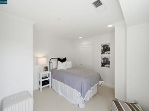 3 Honey Hill Ct, Orinda CA 94563