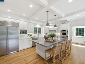 3 Honey Hill Ct, Orinda CA 94563