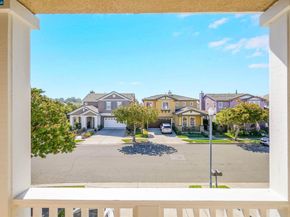 1012 Salt Spray Ter, Hercules CA 94547