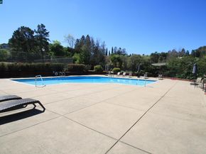 1509 Ashwood Dr, Martinez CA 94553