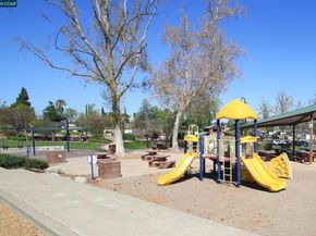 1509 Ashwood Dr, Martinez CA 94553