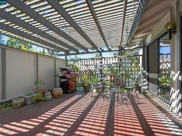 1509 Ashwood Dr, Martinez CA 94553