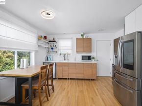 24849 2nd St, Hayward CA 94541