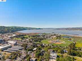 825 Lafayette St, Martinez CA 94553