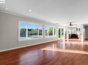 36671 Ponderosa Ct., Newark CA 94560