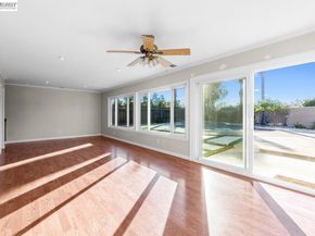 36671 Ponderosa Ct., Newark CA 94560