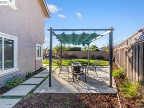 36671 Ponderosa Ct., Newark CA 94560