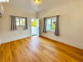 2529 Ellsworth St, Berkeley CA 94704