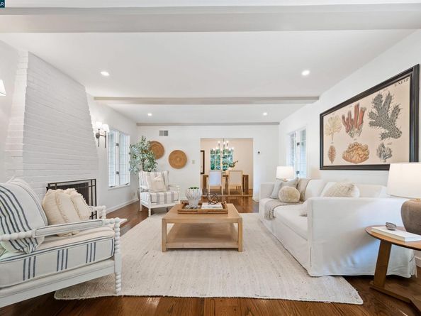 120 Las Vegas, Orinda CA 94563