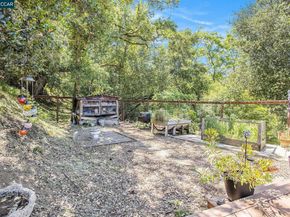 5745 Alhambra Valley Rd, Martinez CA 94553