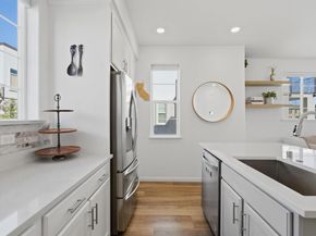 440 Pawnee Ln, Alameda CA 94501