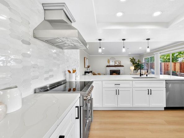 5075 Canyon Crest Dr, San Ramon CA 94582