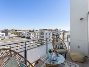 200 2nd St 503, Oakland CA 94607