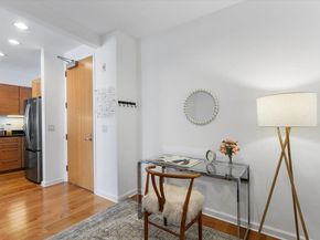 200 2nd St 503, Oakland CA 94607