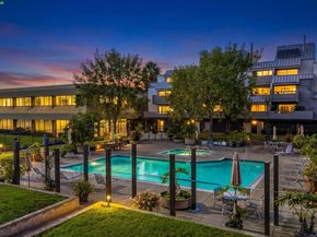 1 Embarcadero W 164, Oakland CA 94607