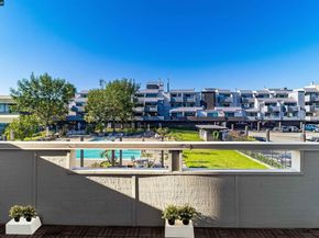 1 Embarcadero W 164, Oakland CA 94607