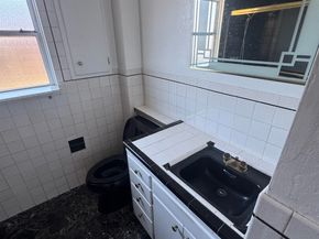 6440 Sunnymere, Oakland CA 94605