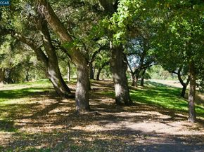 1940 Golden Rain 5, Walnut Creek CA 94595