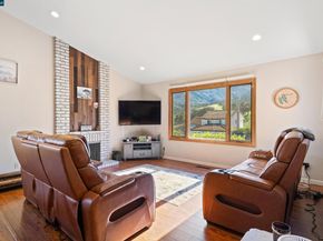 305 Mountaire Pkwy, Clayton CA 94517